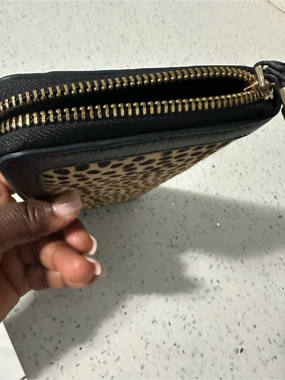COVVETTE-Leather Zip Wallet with Black & Tan Leopard Panel (GUC) - Picture 11 of 12